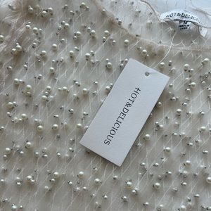 NWT PEARL EMBELLISHED LONG SLEEVE TOP SIZE M